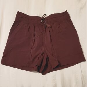 Lululemon shorts Size 6